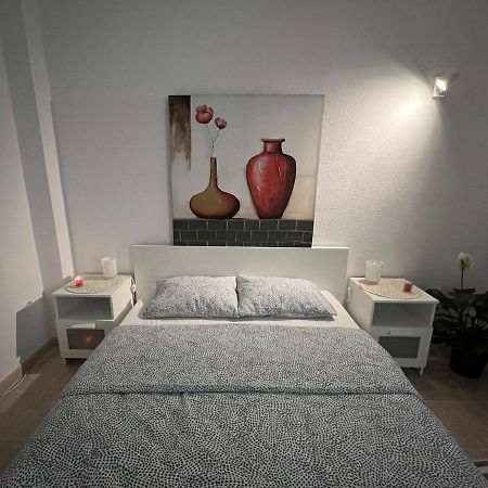 Yumbo Sunset Suite Tanife - 50M From Yumbo プラヤ・デル・イングレス エクステリア 写真
